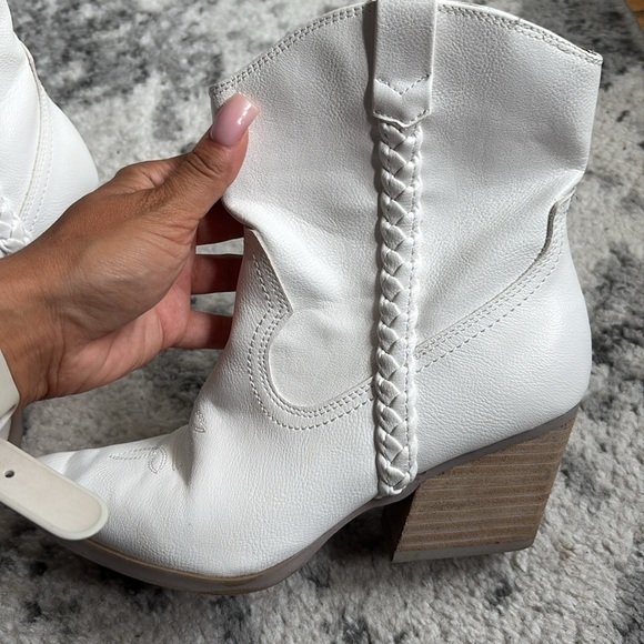 White Ankle Cowboy Boots - Picture 6 of 6